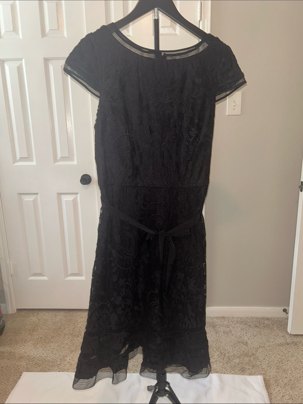 Adrianna Papell Black Lace Midi Dress